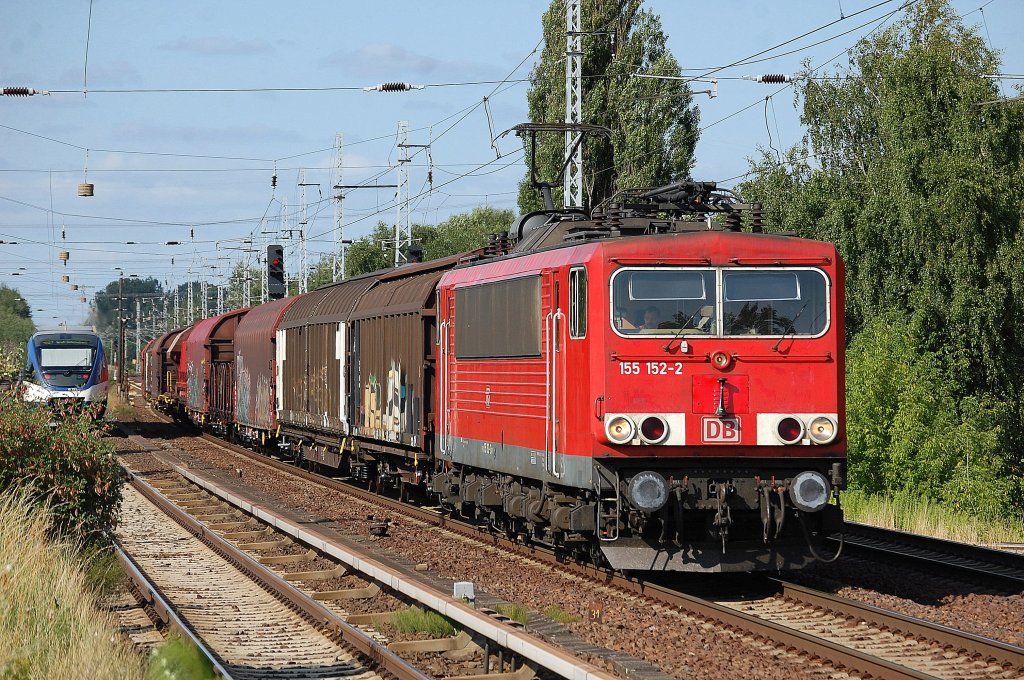 155 152-2 mit gemischtem Gterzug am 10.07.13 Berlin-Karow.