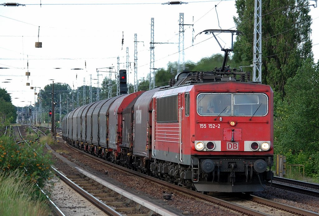 155 152-2 mit Gterzug fr Coiltransporten, 10.06.13 Berlin-Karow.
