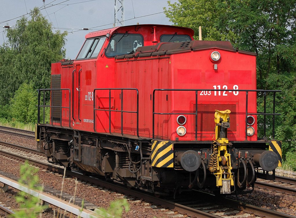 Alstom-Mietlok 203 112-8 (92 80 1203 112-8 D-ALS, LEW Bj.1974) wohl immer noch an die Chemion Logistik vermietet am 05.07.13 Berlin-Karow.
