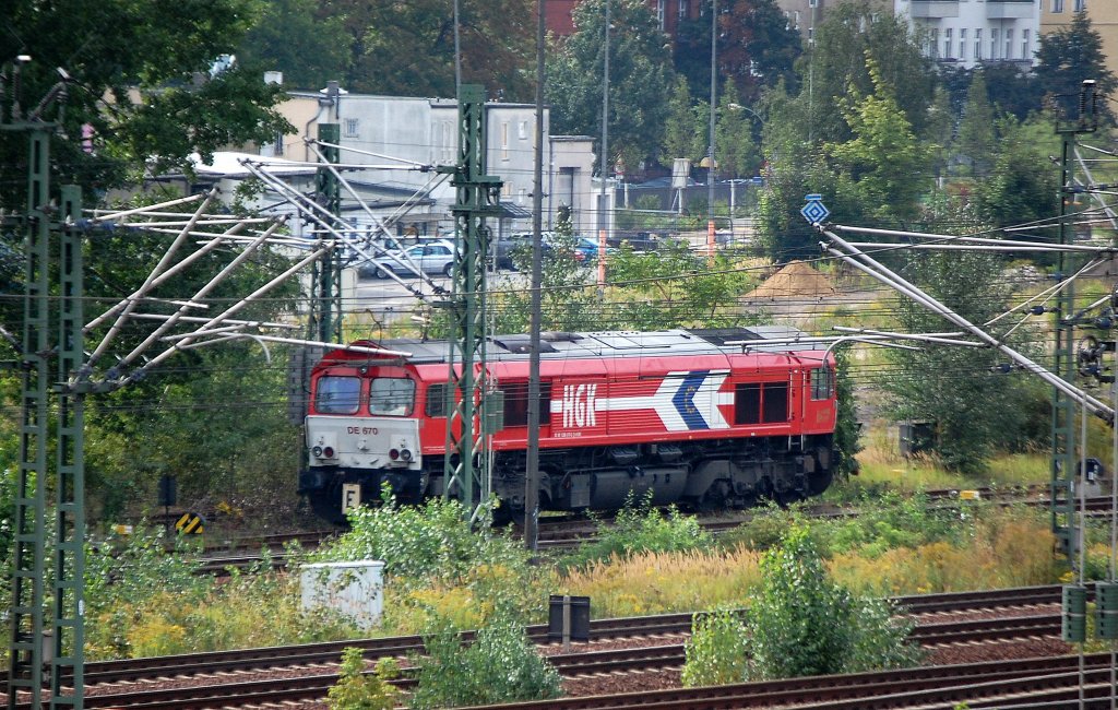 HGK DE 670 (92 80 1266 070-2 D-HGK) steht am 05.09.12 gegenber dem Berliner Westhafen pausierend abgestellt.
