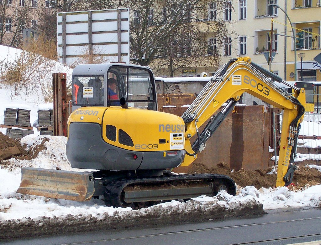 Leasingbaumaschine Minibagger neuson 8003, 18.01.10 Berlin-Pankow.