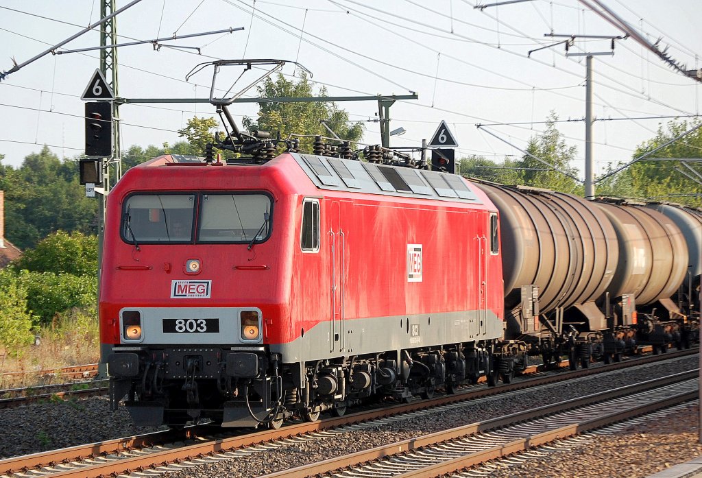 MEG 803 mit Kesselwagenzug Richtung Schwedt ber Bernau, 21.07.10 Berlin-Blankenburg.