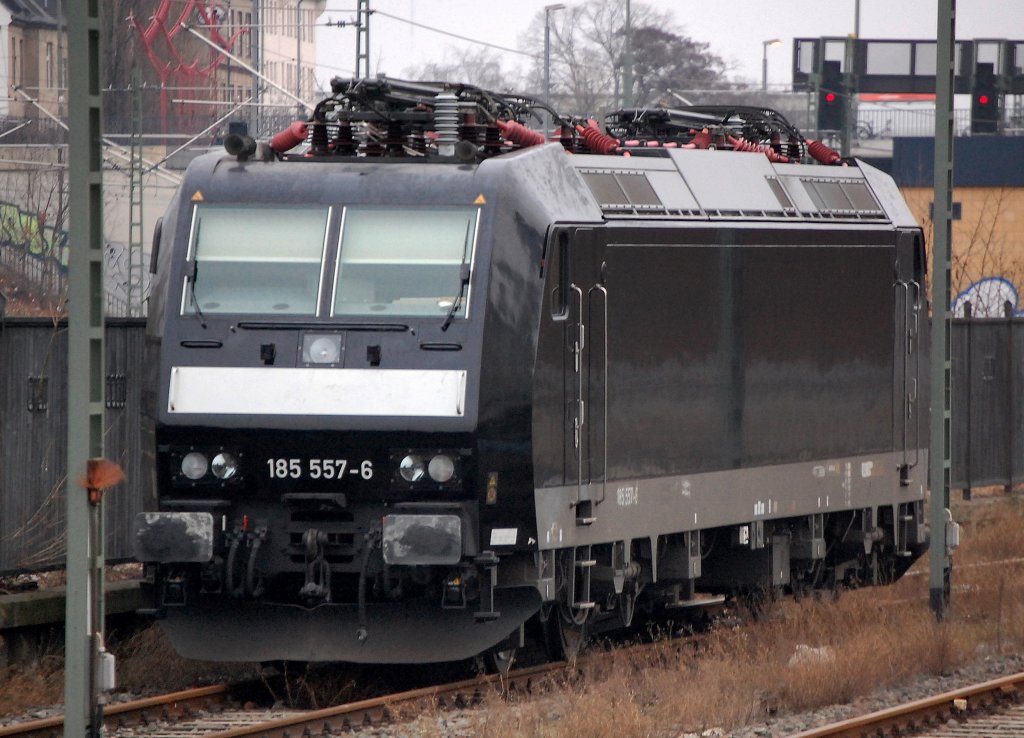 MRCE Leasinglok 158 557-6 (Bombardier Bj.2006) aktuell schwarz nach Umlackierung, ehemals rot in OHE Zeiten, zur Zeit des Bildes an TXL vermietet, 02.02.09 Berlin Westhafen. 