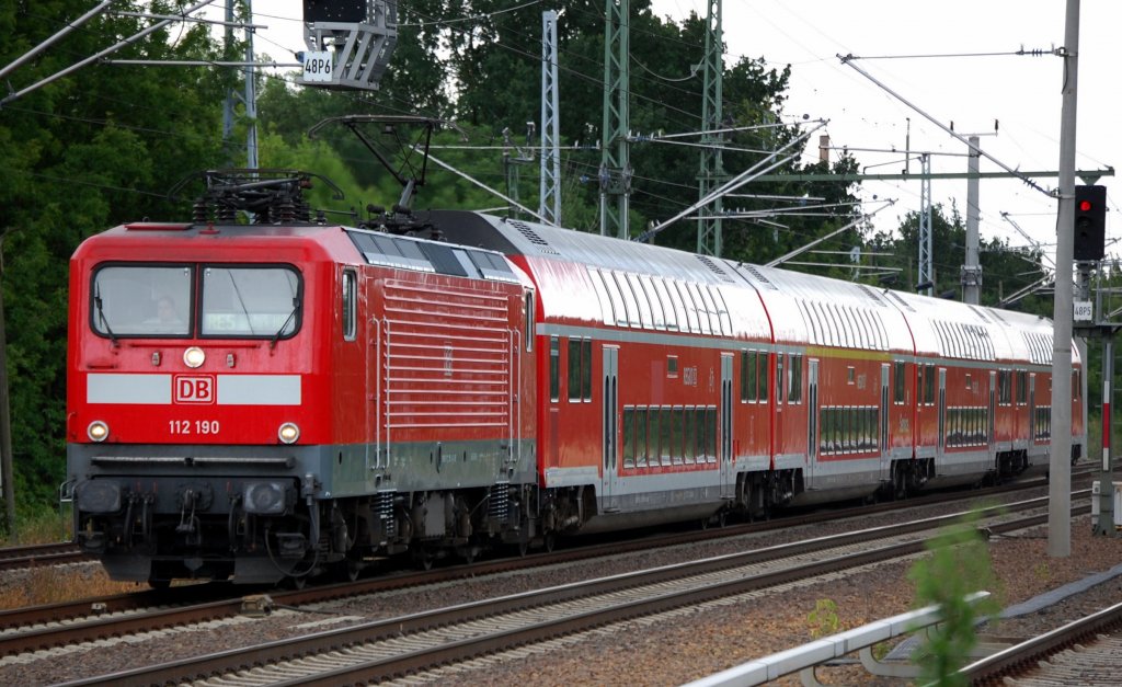 RE5 nach Rostock Hbf. mit 112 190 am 26.06.12 Berlin-Blankenburg.