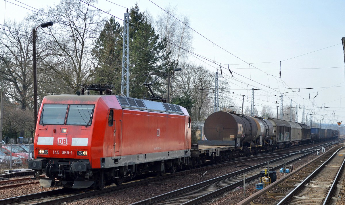 145 069-1 mit gemischtem Güterzug am 01.03.16 Berlin-Hirschgarten.