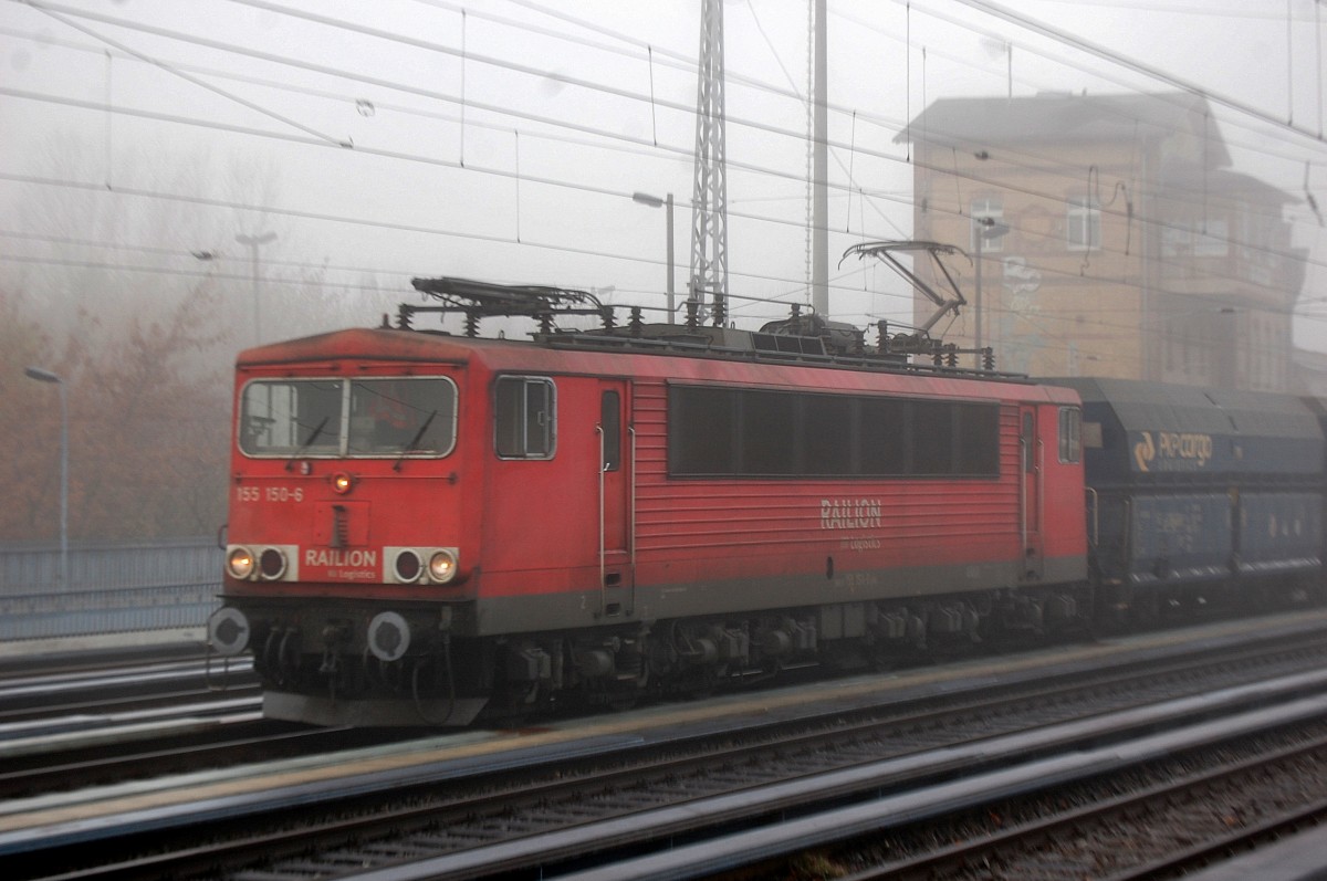 155 150-6 mit polnischen Schttgutwagen Richtung Berlin-Lichtenberg, 21.11.13 Berlin Greifswalder Str.