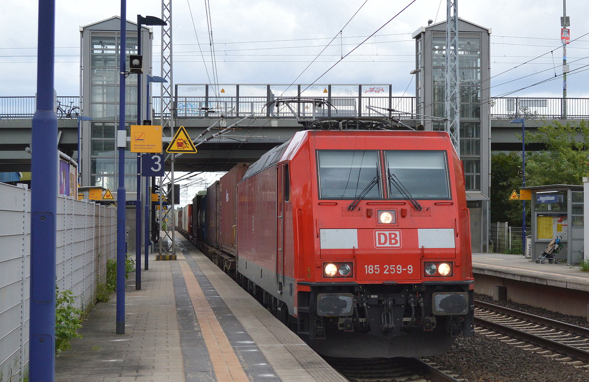185 259-9 mit Containerzug am 12.09.17 Durchfahrt Bf. Berlin-Hohenschönhausen.