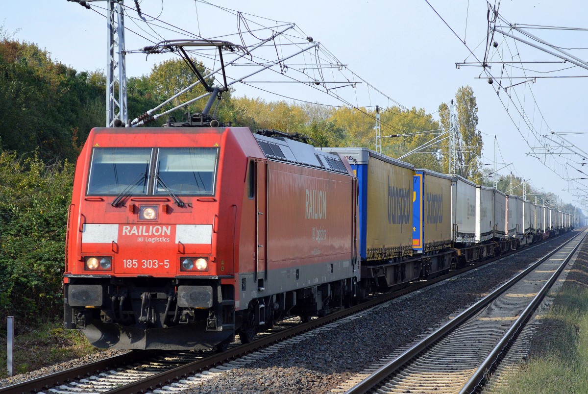 185 303-5 mit KLV-Zug am 06.10.14 Berlin-Hohenschönhausen.