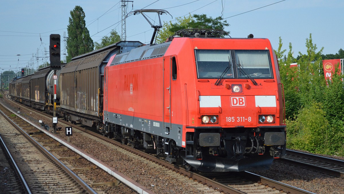 185 311-8 mit gemischtem Güterzug am 03.07.15 Berlin-Karow.