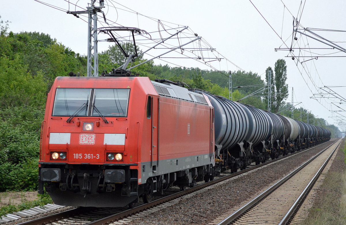 185 361-3 mit Kesselwagenzug am 27.05.16 Berlin-Hohenschönhausen.