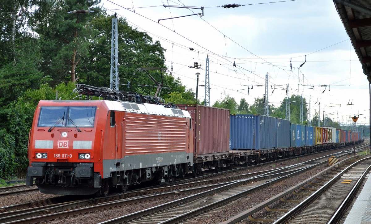 189 011-0 mit Containerzug am 23.07.15 Berlin Hirschgarten
