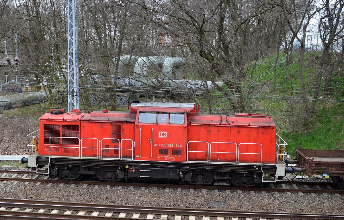 298 324-5 mit Übergabezug am 04.04.16 Berlin-Springpfuhl.