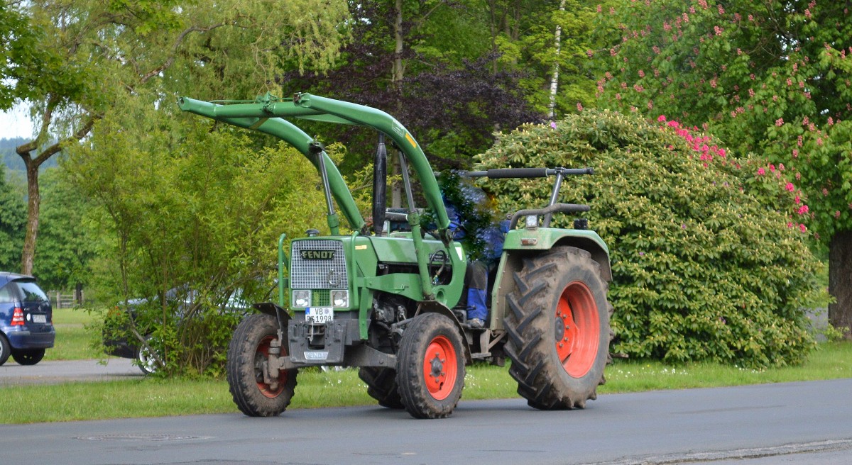 Älterer FENDT Typ? Traktor am 17.05.14 Hochwaldhausen (Vogelsbergkreis/Hessen).