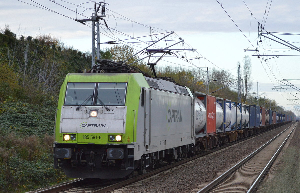 Captrain/ITL 185 581-6 mit Containerzug am 07.11.17 Berlin-Hohenschönhausen.