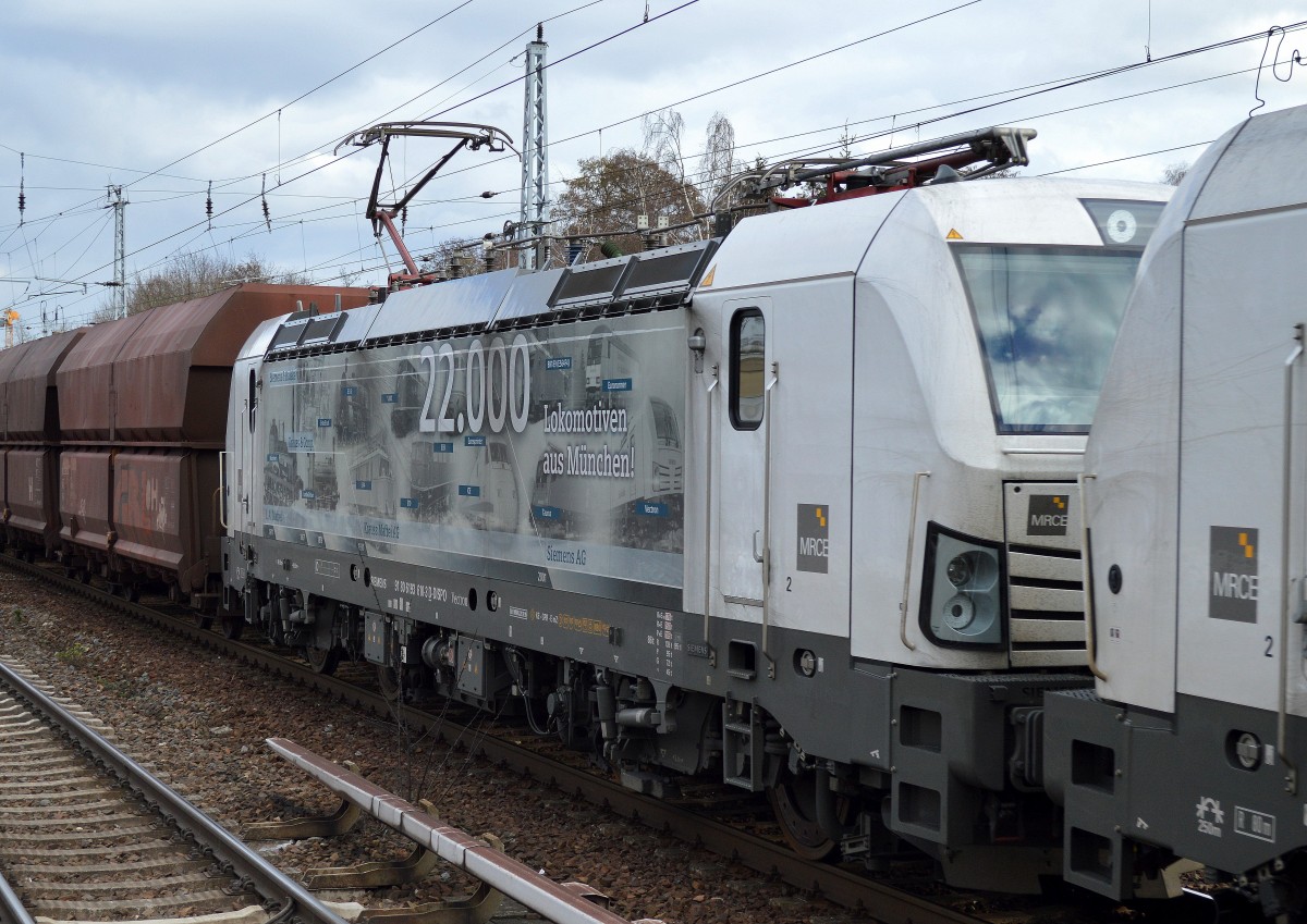DB Schenker Rail mit der Vectron Traktion X4 E - 609 + X4 E - 610 von MRCE nir Erzzug (Leerfahrt) am 23.02.16 Berlin-Hirschgarten.