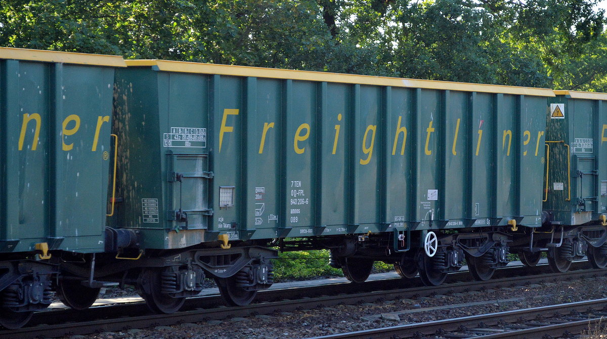 Die polnische FPL hat auch eine Tochterges. in Deutschland daher jetzt auch offene Güterwagen mit deutscher Zulassung, hier der Wagen mit der Nr. 37 TEN 80 D-FPL 5840 206-6 Eamnos am 08.08.16 Berlin-Grünau.