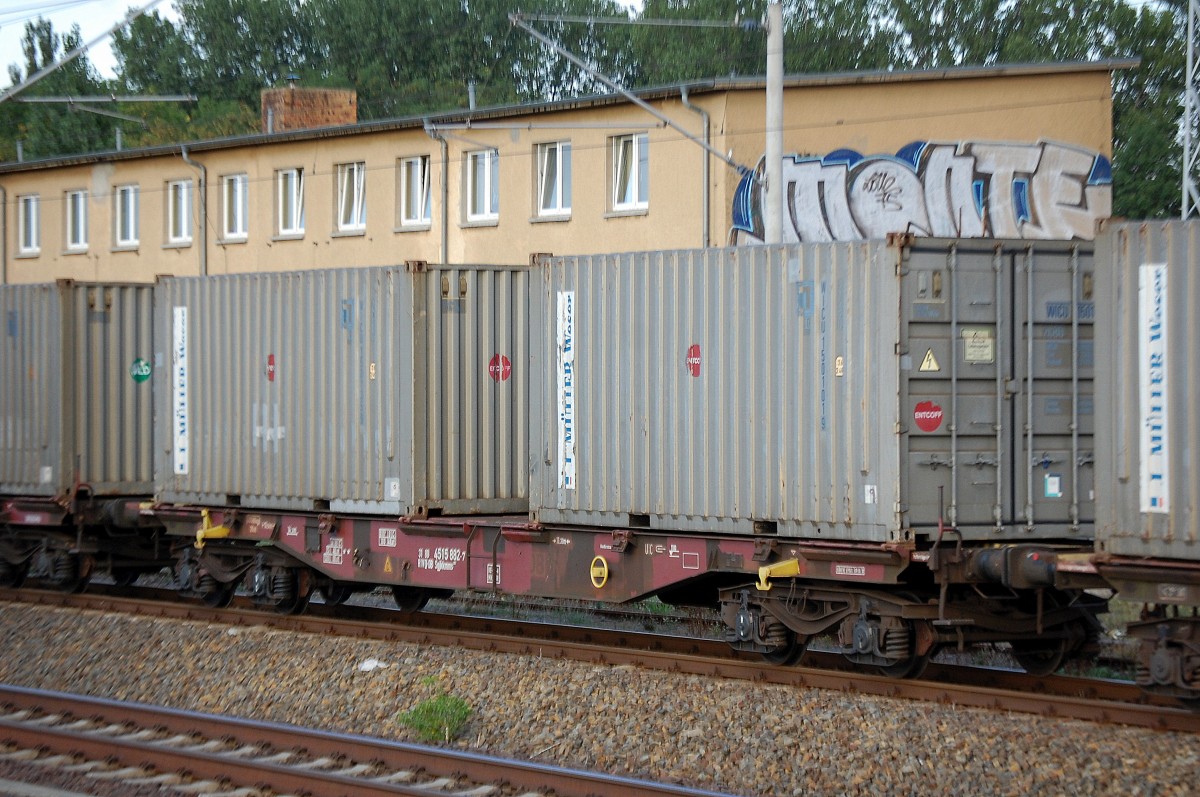 Drehgestell-Container-Tragwagen der DB mit der Nr. 31 RIV 80 D-DB 4515 882-7 Sgjkkmms 699 am 21.08.13 Berlin-Blankenburg.