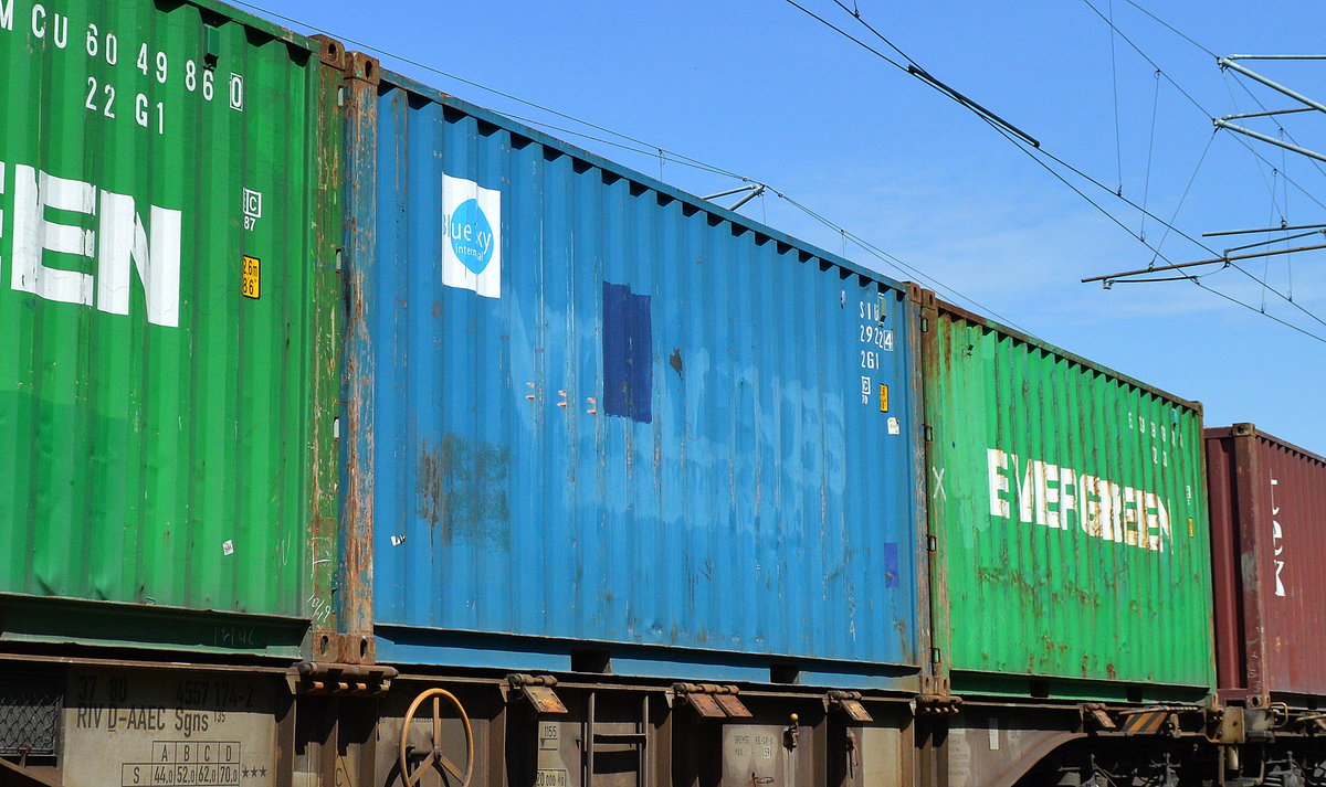 Ein 20’ Standard Container vom britischen Unternehmen Bue Sky Intermodal (UK) Ltd am 29.05.17 Berlin-Wuhlheide.