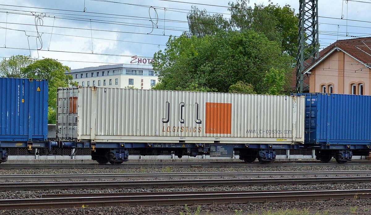 Ein weitere Container von JCL Logistics (Östereich) am 18.05.14 Bhf. Fulda.