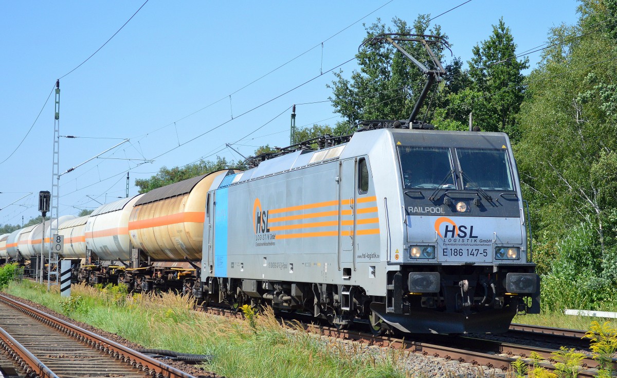HSL mit E 186 147-5 und einem Zug Gasdruckkesselwagen Richtung Stendell am 20.08.15 Mühlenbeck/Mönchmühle bei Berlin