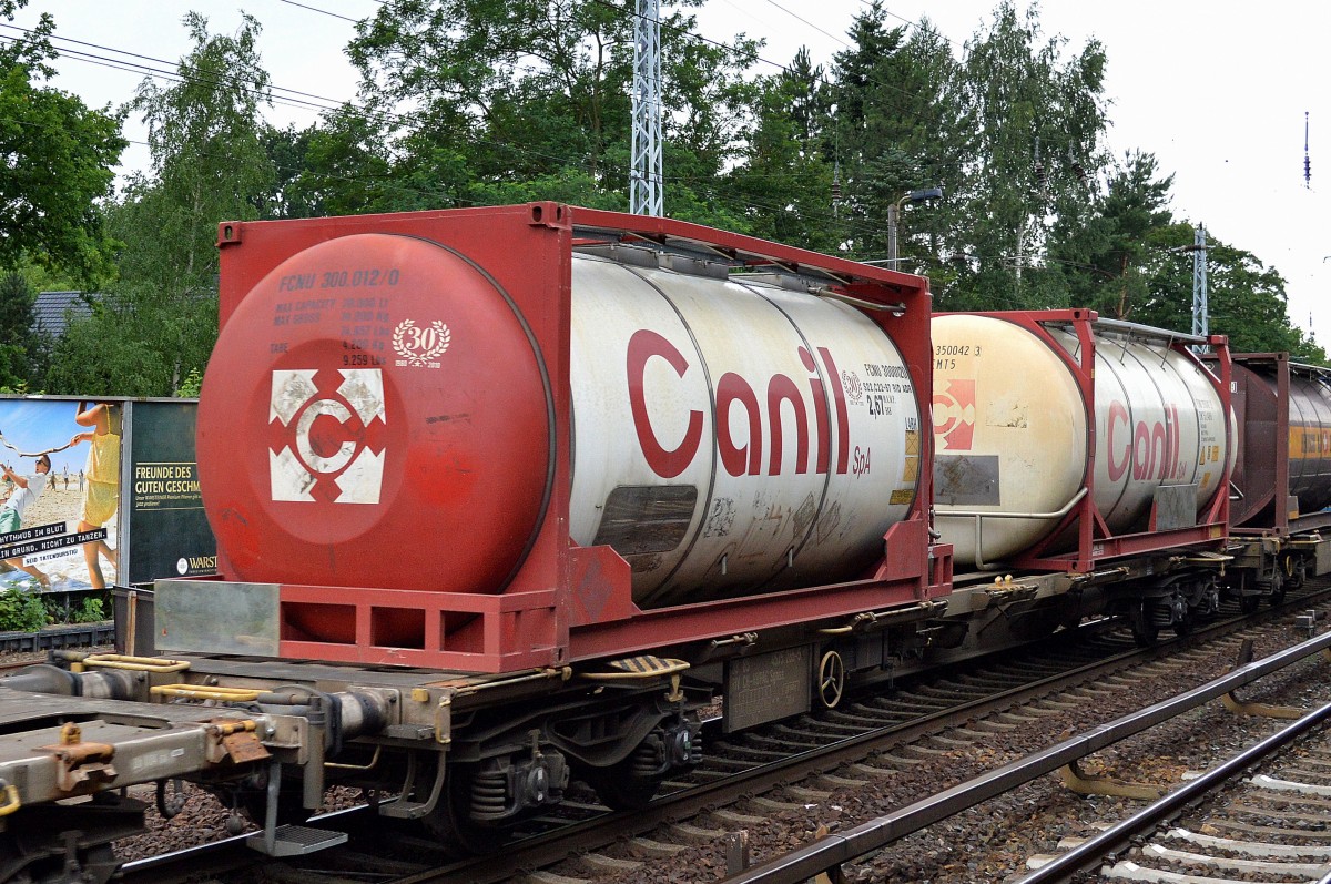 Kesselcontainer vom italinischen Intermodal-Unternehmen Canil SpA am 13.07.15 Berlin-Hirschgarten.