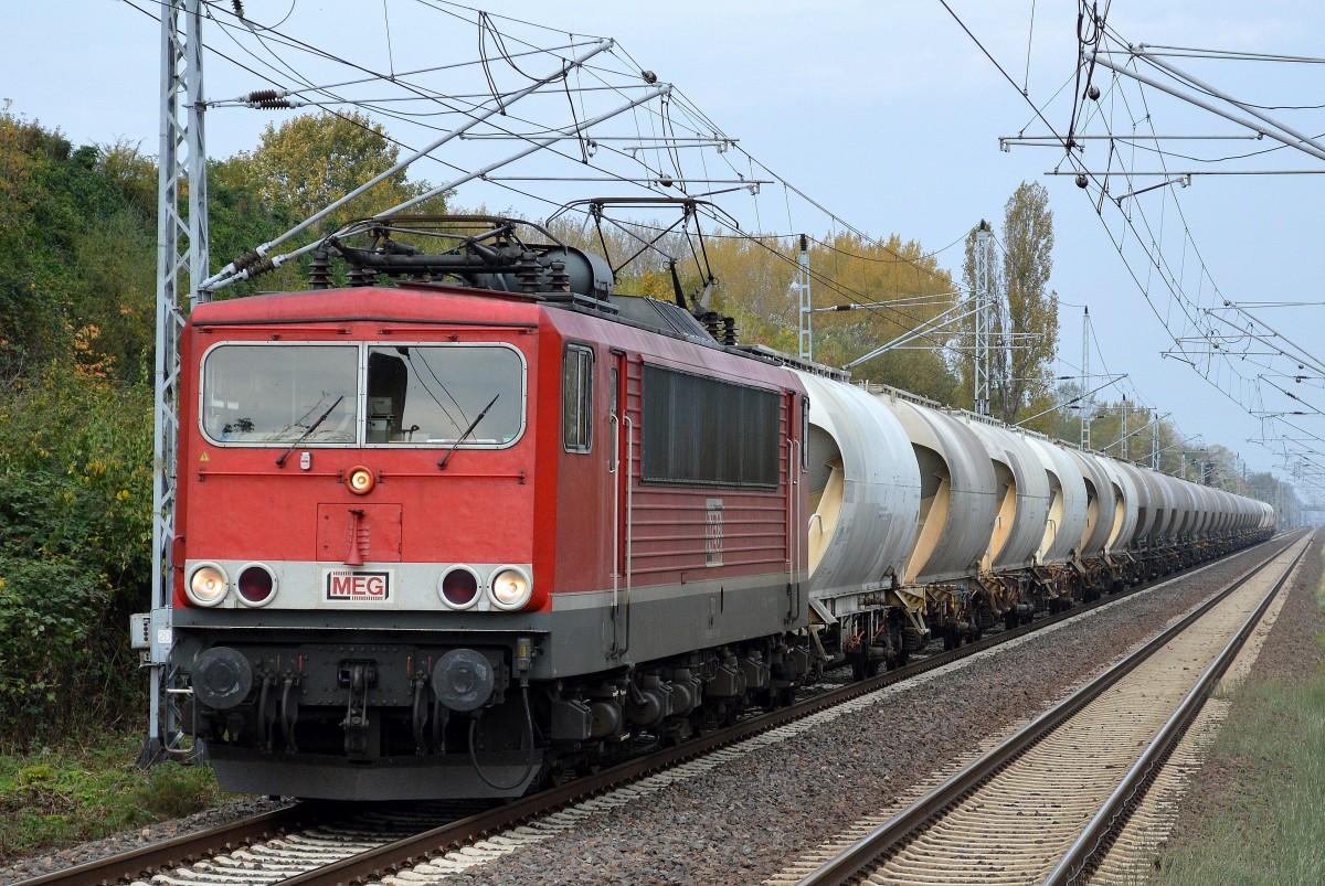 MEG 701 (155 124-1) mit Zementstaubgutgüterzug am 13.10.14 Berlin-Hohenschönhausen.