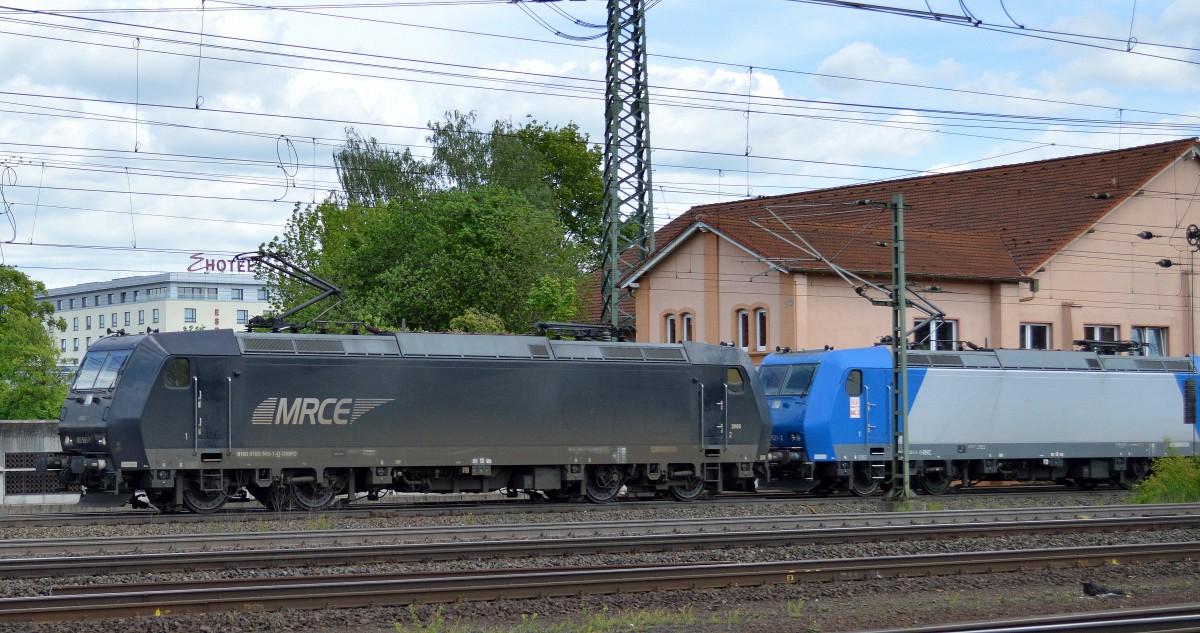 MRCE Mietlok 185 545-1 + ATC Mietlok 185 521-2 Doppeltraktion von HGK/RHC mit HGK/RHC 185 603-8 am Haken + Kesselwagenzug am 16.05.14 Durchfahrt Fulda Hbf.