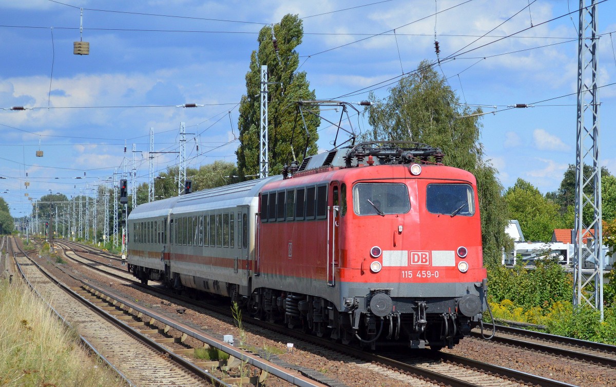 PbZ mit 115 459-0 mit zwei IC-Personenwagen am 25.08.14 Berlin-Karow.