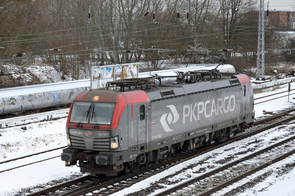 PKP Cargo mit EU46-501/193-501 am 12.01.17 Berlin-Springpfuhl. 