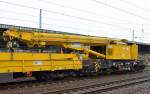 Im Moment wieder in Berlin und Brandenburg im Dauereinsatz auf vielen Gleisbaustellen, der KIROW KRC 810T Schienenkran der Fa.