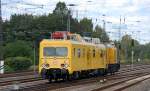 Diverse Gleisbaufahrzeuge und-maschinen/296706/db-netz-ort-708-324-9-gezogen DB Netz ORT 708 324-9 gezogen von 203 301-7 am 01.10.13 Berlin-Springpfuhl.