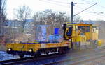 Ein BAMOWAG der DB Netz Instandhaltung mit Beiwagen, auf dem Beiwagen befand sich ein Tank mit Frostschutzmittel und der BAMOWAG trägt als Frontaufsatz eine Kehrrolle, ich denke mal um in Berlin