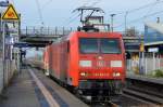 145 022-0 transportiert die 362 780-9 durch Berlin-Hohenschönhausen, 11.11.14