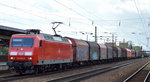 145 013-9 mit einem Güterzug für Stahlcoil-Transporte am 19.04.16 Bf. Flughafen Berlin-Schönefeld.