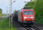145 075-8 mit Kesselwagenzug (leer) Richtung Stendell am 12.05.17 Berlin-Hohenschönhausen.