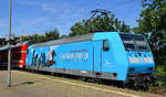 Eine weitere gelungene Werbelok ist bei der DB Regio AG Region Südost Dresden im Einsatz, es ist die 146 013-8  FELSENBÜHNE RATHEN  hier als Schublok der S-Bahn im Bf.