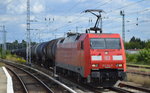 152 114-5 mit Kesselwagenzug am 11.08.16 Berlin Grünau.