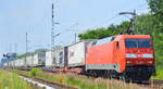 152 149-1 mit KLV-Zug (DB SCHENKER Trailer) am 07.07.17 Mühlenbeck bei Berlin.