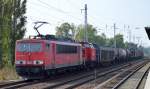 BR 155/367577/155-138-1-mit-298-315-3-und 155 138-1 mit 298 315-3 und gemischtem Güterzug am 15.09.14 Richtung Bernau in Berlin-Karow.
