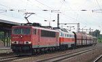BR 155/515633/155-060-0-mit-232-512-4-und 155 060-0 mit 232 512-4 und einigen Güterwagen am Haken am 02.08.16 Bf. Flughafen Berlin-Schönefeld.