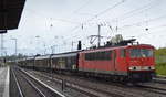 BR 155/564356/155-178-7-mit-einem-langen-ganzzug 155 178-7 mit einem langen Ganzzug Schiebewandwagen am 18.04.17 Berlin-Grünau.