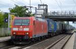 185 013-0 mit KLV-Zug am 16.06.15 Durchfahrt Bhf. Berlin-Hohenschönhausen.
