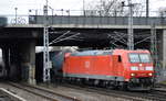 BR 185/598030/185-019-7-mit-kesselwagenzug-leer-richtung 185 019-7 mit Kesselwagenzug (leer) Richtung Stendell am 31.01.18 Berlin-Springpfuhl.