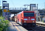 185 242-5 mit PKW-Transportzug am 08.06.16 Berlin-Hohenschönhausen.