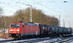 185 386-0 mit Kesselwagenzug (Benzin) am 10.01.17 Berlin-Grünau.