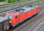 BR 185.3/588871/185-374-6-mit-ganzzug-rolldachwagen-am 185 374-6 mit Ganzzug Rolldachwagen am 16.05.17 Berlin-Wartenberg.