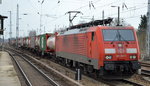 189 001-1 mit Containerzug am 04.04.16 Berlin-Köpenick.