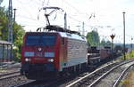 189 063-1 mit einem kurzen gemischten Güterzug am 28.06.16 Berlin-Hirschgarten.