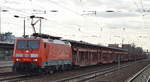 BR 189/546596/189-011-0-mit-gemischtem-gueterzug-am 189 011-0 mit gemischtem Güterzug am 16.03.17 Bf. Flughafen Berlin-Schönefeld.