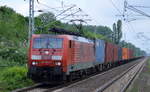 BR 189/584799/189-060-7-mit-containerzug-am-120617 189 060-7 mit Containerzug am 12.06.17 Berlin-Hohenschönhausen.